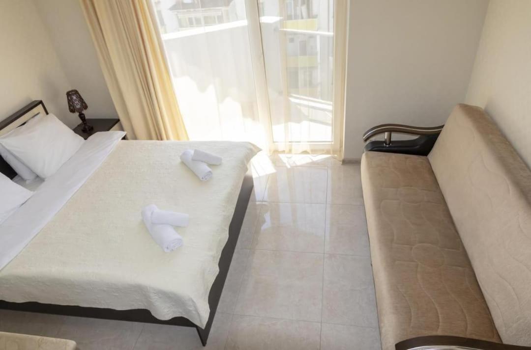 Apartment Orbi Lux บาทูมิ ภายนอก รูปภาพ