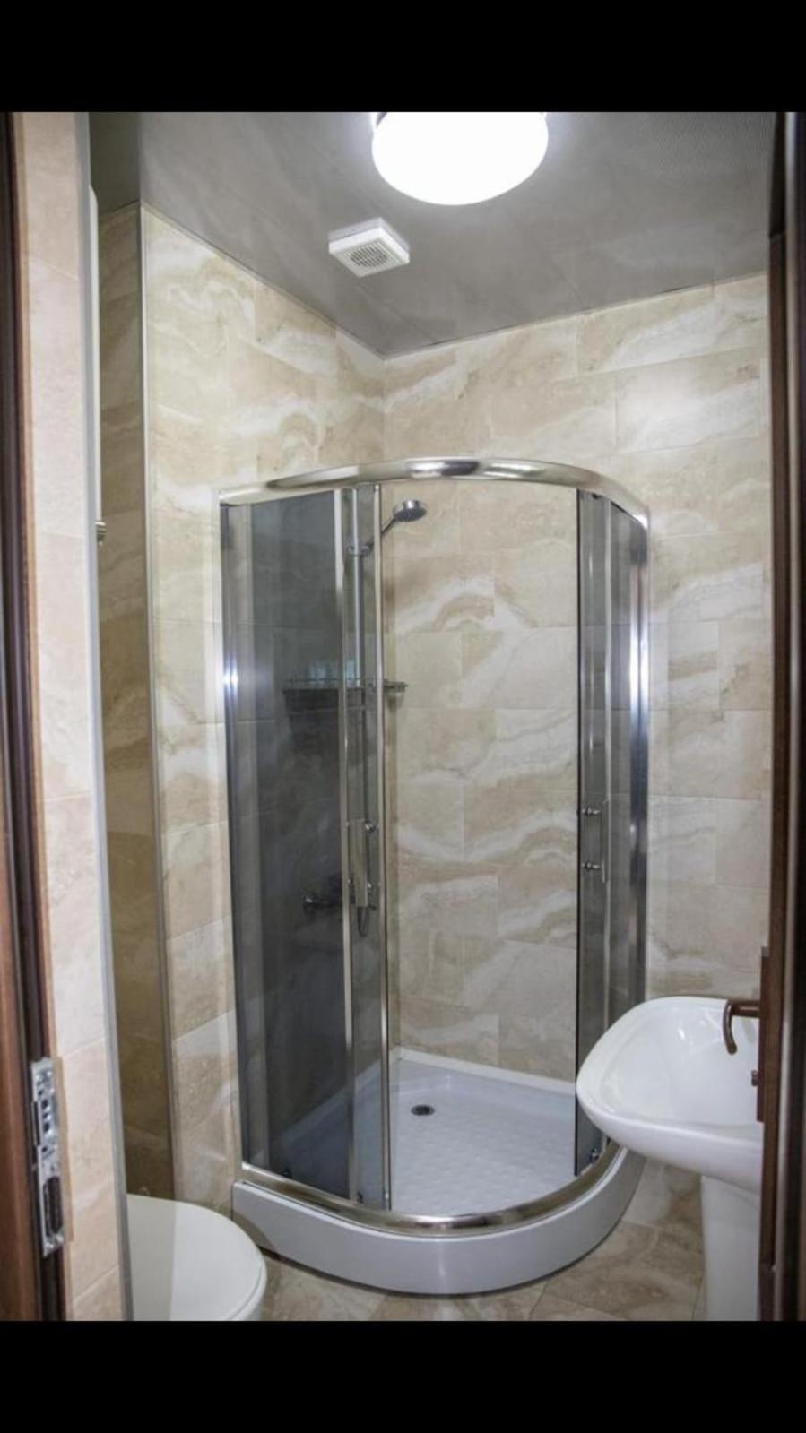 Apartment Orbi Lux บาทูมิ ภายนอก รูปภาพ